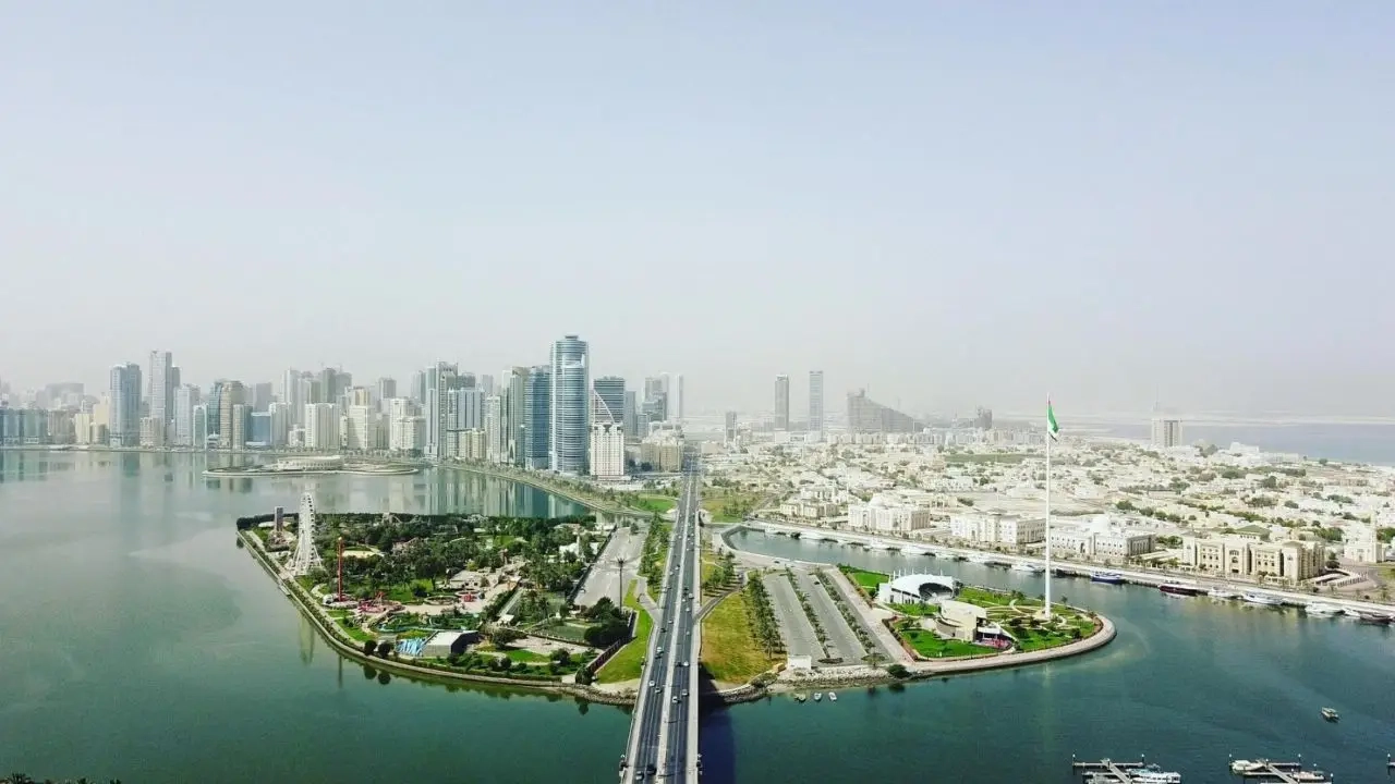 الاستثمار العقاري للأجانب في الشارقة - سكاي لاين العقارية